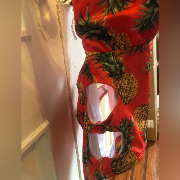 ASOS Pineapple Plunge Halter swimsuit Size 14 NWOT - Picture 2 of 3